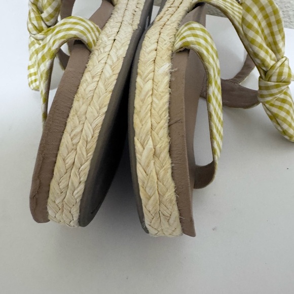 LC Lauren Conrad Yellow Checkered Sandals with Bow - Picture 4 of 8